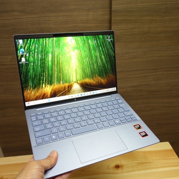 Windowsノート本体 HP Pavilion Aero Laptop 13-bg0009AU HP Pavilion