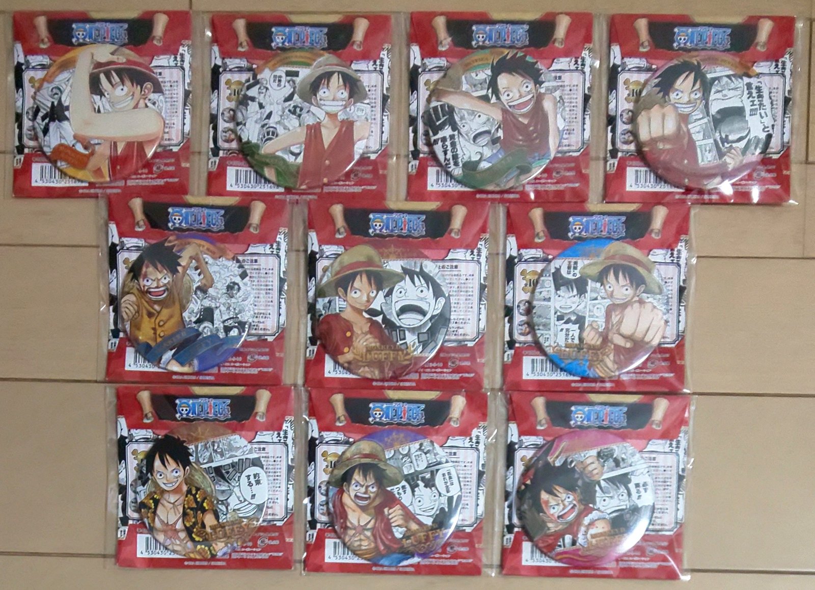 コレクション缶バッジ HEROES モンキー・D・ルフィ - 輩データベース