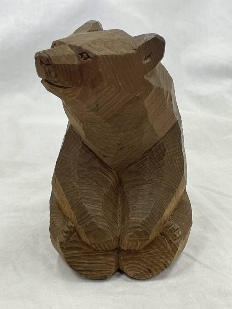 木製 ￼熊 貞光作 北海道八雲 木彫り 今日から、今年度の八雲町木彫り