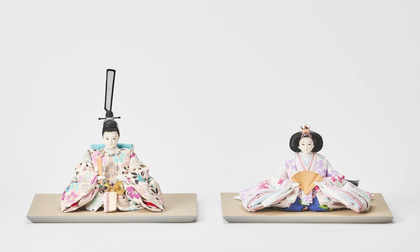 筑芳津屋埼人形？ 女性と子供 筑芳津屋埼人形？ 女性と子供