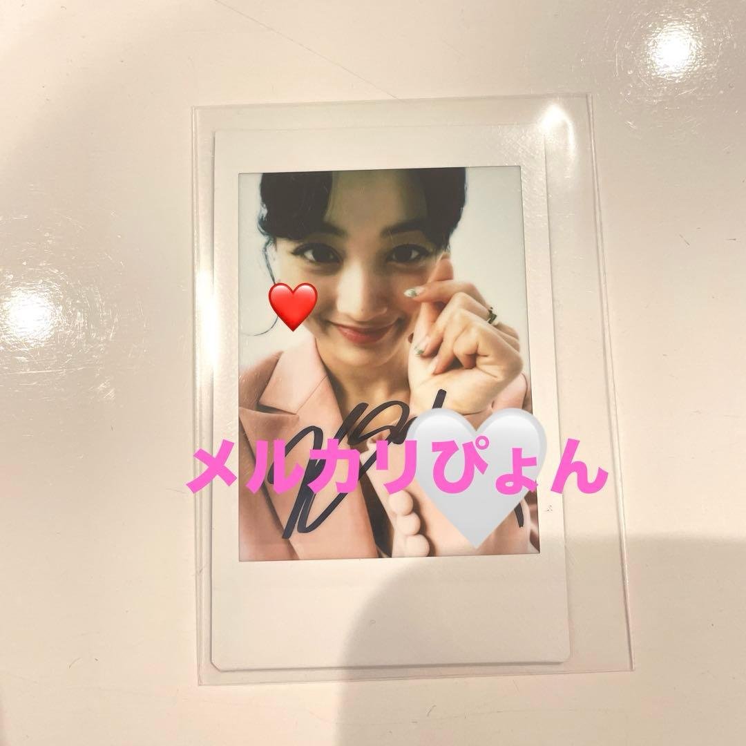 TWICE ジヒョ　サイン入りチェキ TWICE ready to be ジヒョ 直筆サイン入り チェキ - メルカリ