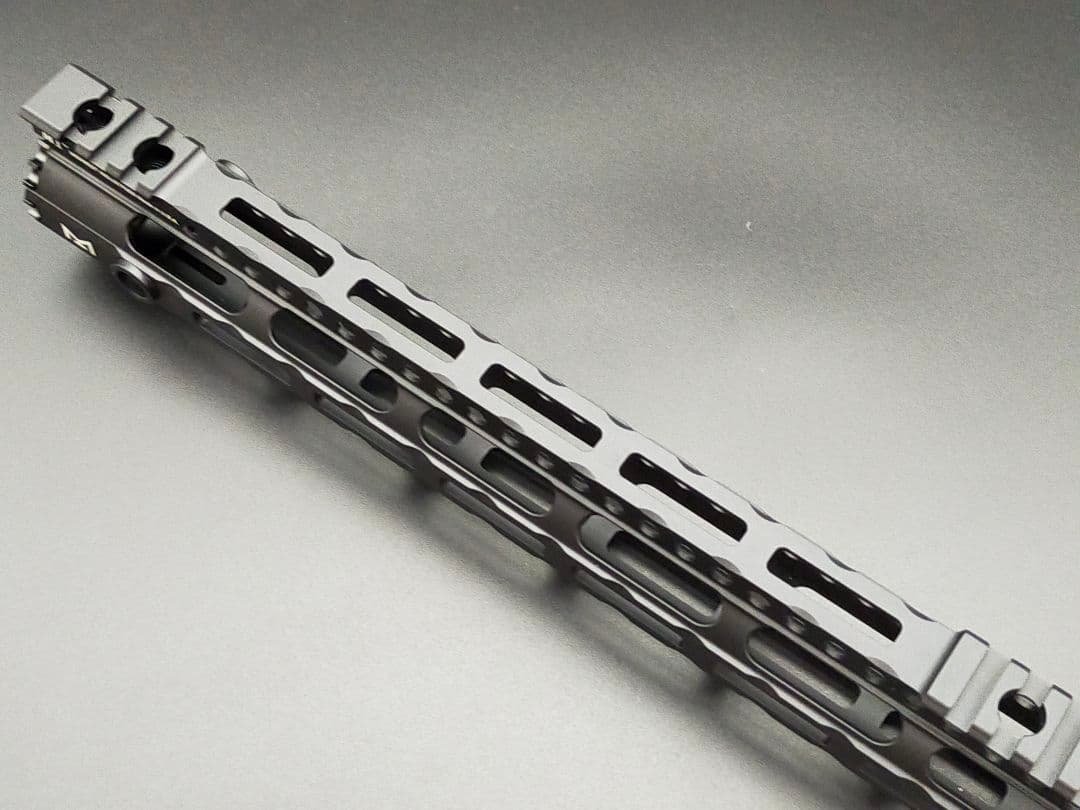 MIタイプ　M-Lok　12.5インチ　軽量化　ハンドガード　BK