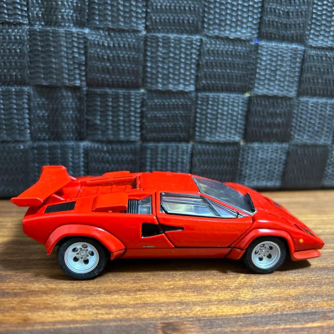 トミカプレミアムRSラフェラーリ　ランボルギーニカウンタックLP500